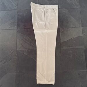 Roundtree & Yorke Cream Chinos Versatile Cotton Blend